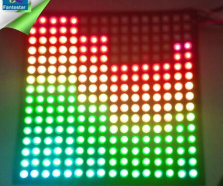 A tira do diodo emissor de luz do pixel 5VDC endereçável, diodo emissor de luz endereçável preto de FPC grava os 144 pixéis claros/M 2